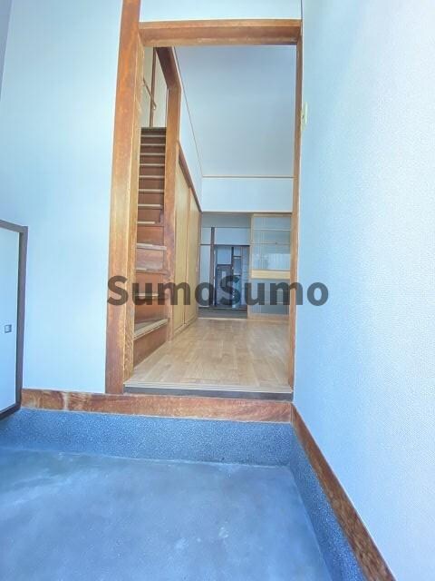 物件内観写真3　(毎日通る玄関はこちらです)