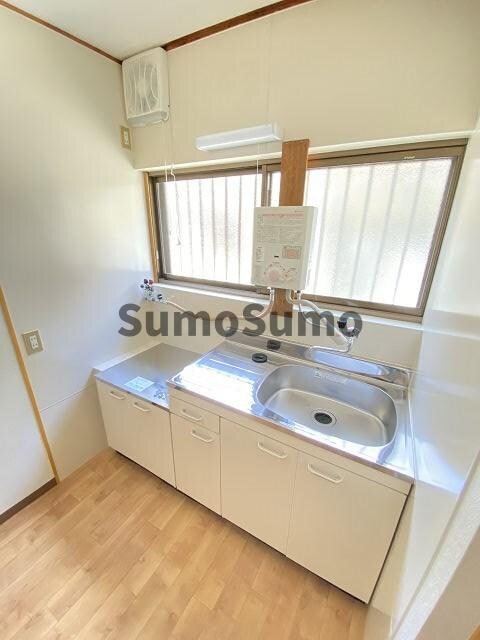 物件内観写真5　(キッチンでお料理をお楽しみください)