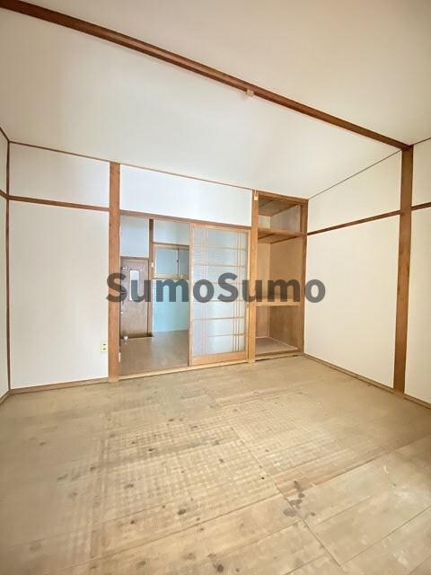 物件内観写真19　(使いやすい居間です)