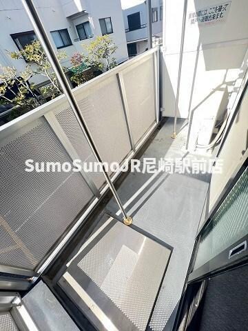 物件内観写真10　(陽当たり良好なバルコニーです)