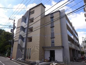 イルミナーレ学大外観写真