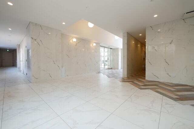 物件外観写真2　( )