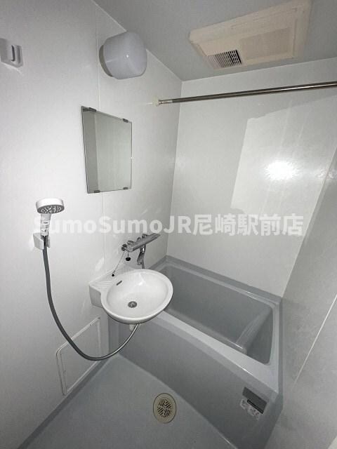 物件内観写真8　(日々の暮らしに欠かせないお風呂です)