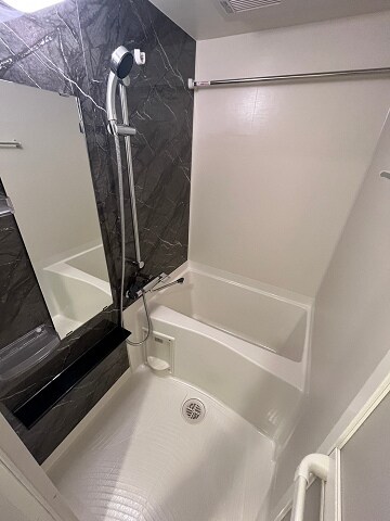 物件内観写真9　(コンパクトで使いやすいお風呂です)