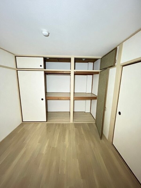 寝室