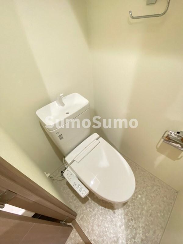 トイレ(コンパクトで使いやすいトイレです)