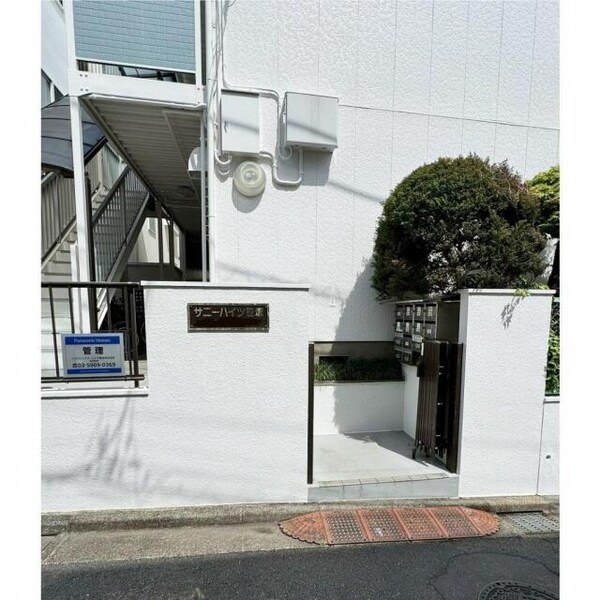 エントランス( )