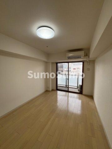 物件内観写真5　(清潔なロビーです)