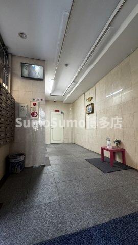 物件外観写真2　(ロビーです)