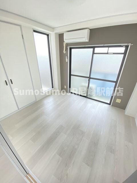 物件内観写真6　(使い勝手のいい寝室です)