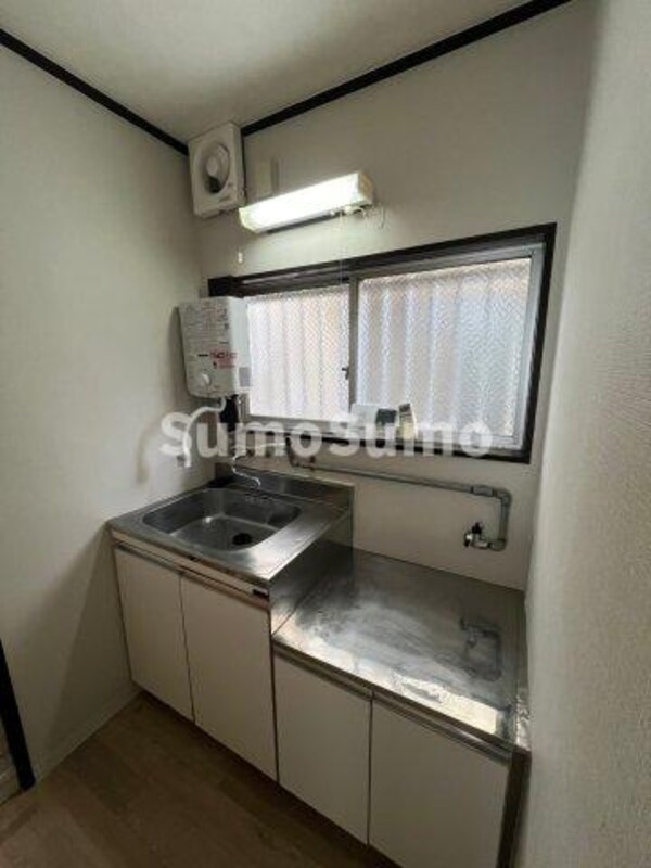 キッチン(キッチンでお料理をお楽しみください)