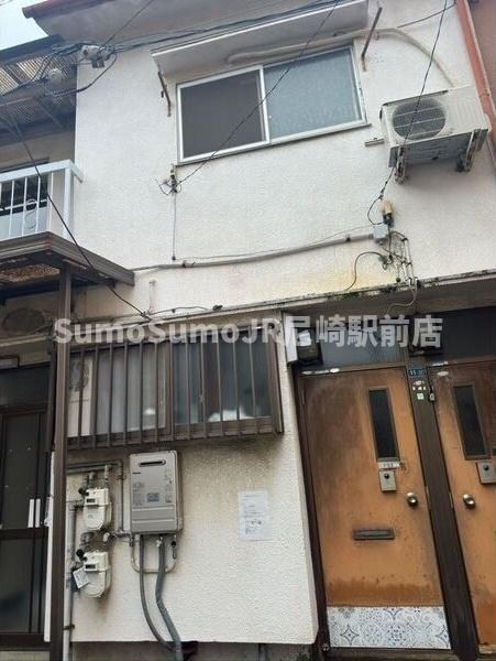 物件外観写真2　(外はこのようになっています)