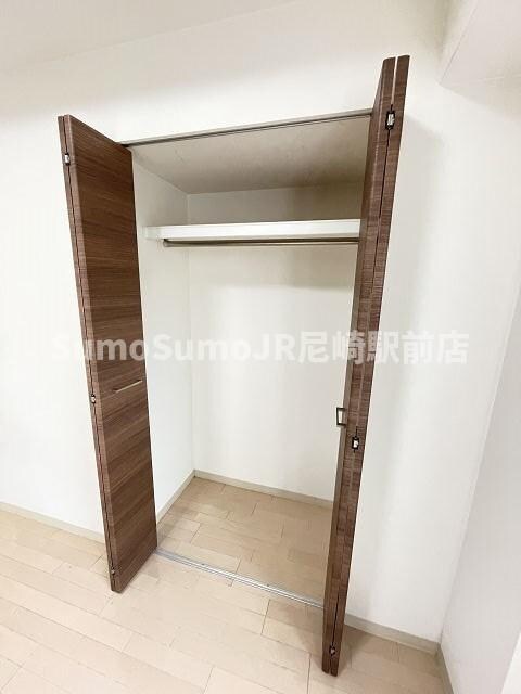 物件内観写真11　(小物を収納するのに便利です)