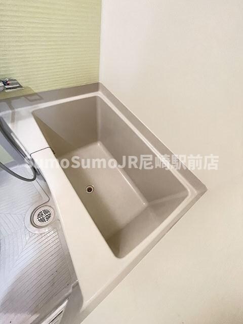 物件内観写真16　(日々の疲れを癒すお風呂付です)