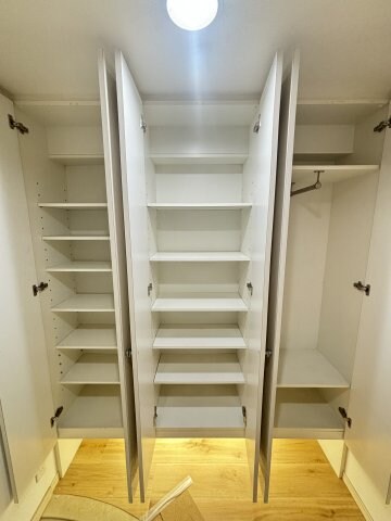 物件内観写真18　(十分な収納スペースがあります)