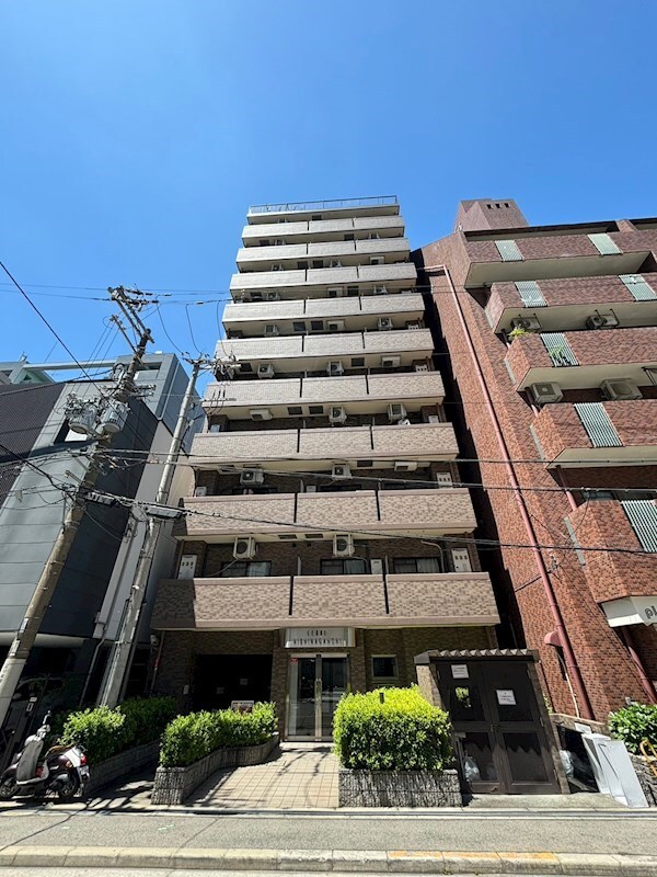 物件外観写真1　(きれいな外観です)