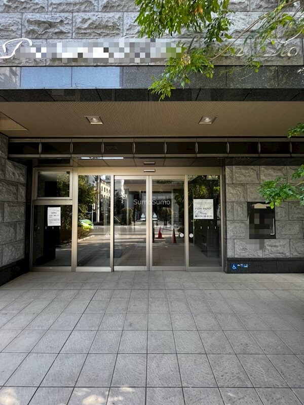 物件外観写真2　(毎日通るエントランスはこのようになっています)