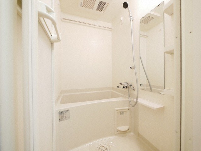 物件内観写真8　(お風呂で日々の疲れを落としましょう)
