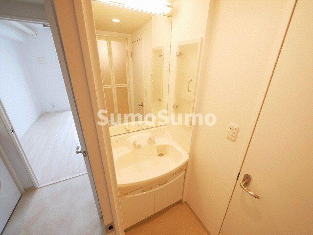 物件内観写真13　(忙しい朝には欠かせない洗面所です)