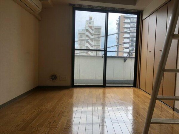 居室( )