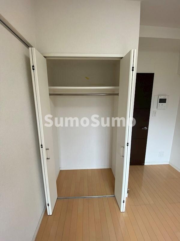 収納(小物を収納するのに便利です)
