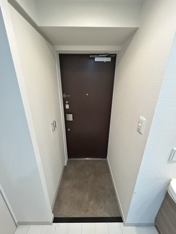 物件内観写真3　(毎日通る玄関はこちらです)