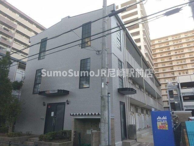 物件外観写真1　(落ち着いた雰囲気の外観です)