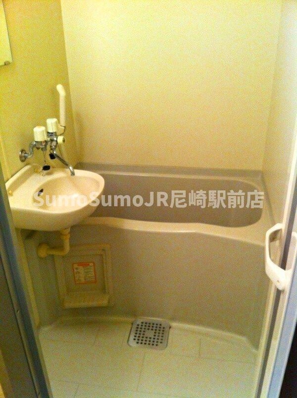 洗面・脱衣所(脱衣スペースもあります)