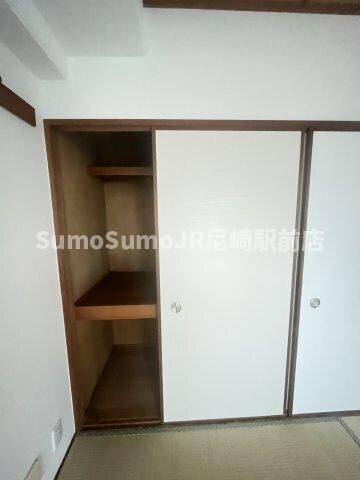 物件内観写真26　(たっぷりとした収納スペースです)