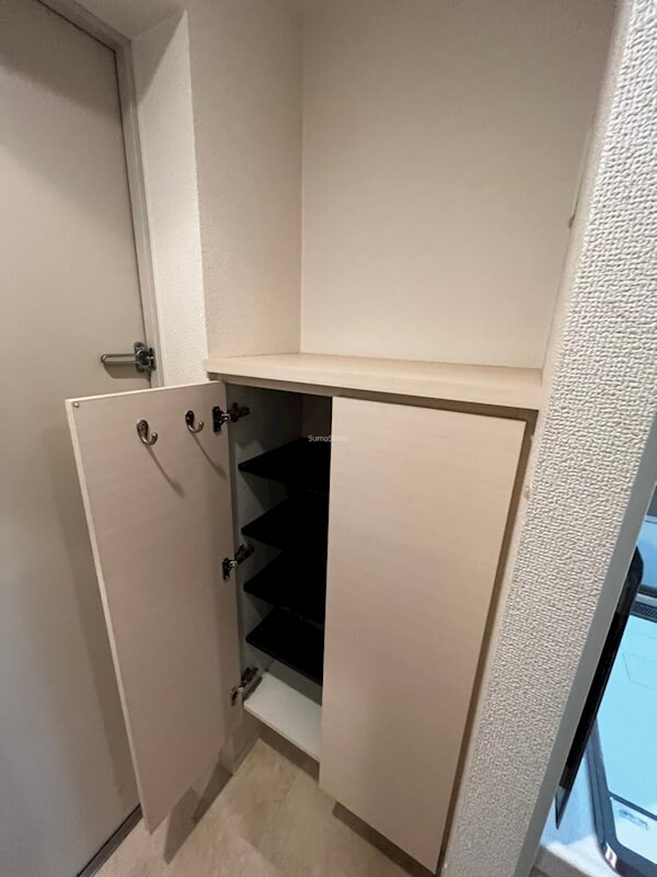 物件内観写真13　(こまごまとしたものを収納できそうですね)