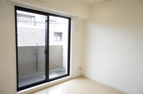 居室( )