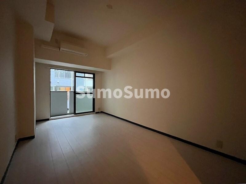 物件内観写真5　(リビングです)