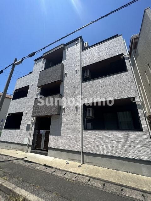 物件外観写真4　(物件の外観です)