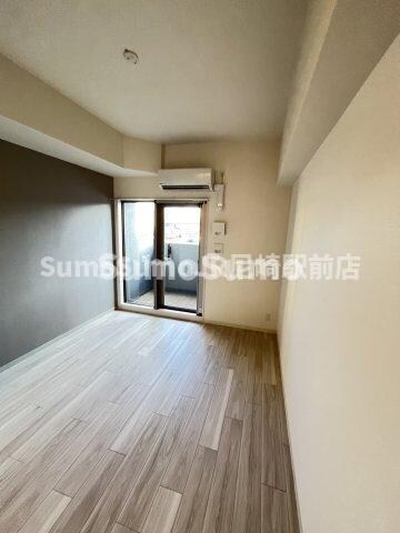 物件内観写真10　(おしゃれな居間です)