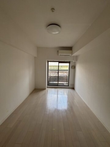 物件内観写真7　(リビングです)