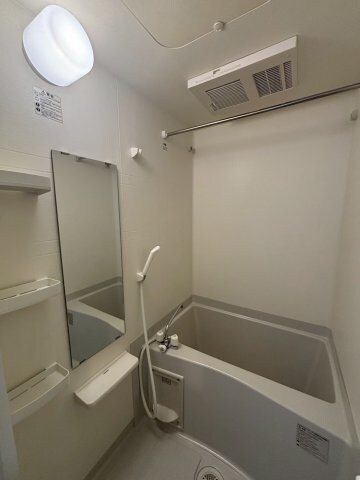 物件内観写真8　(ゆったり過ごせるお風呂です)