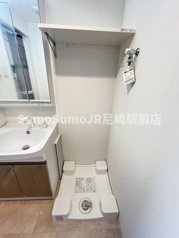 物件内観写真19　(コンパクトで使いやすい洗面所)