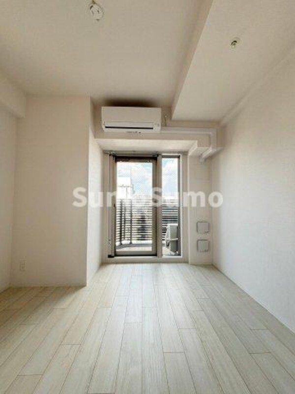 居室(ゆったりとしたリビングです)