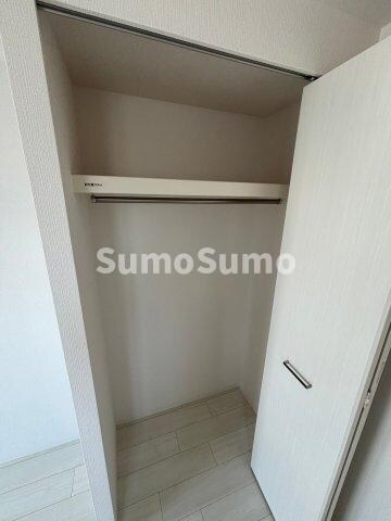 物件内観写真12　(便利な収納スペースです)