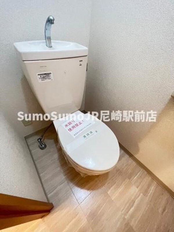 トイレ(シンプルで使いやすいトイレです)