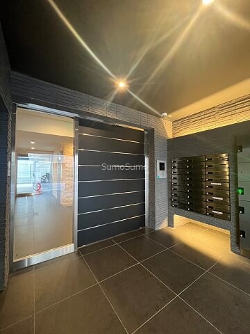 物件外観写真2　(エントランスです)