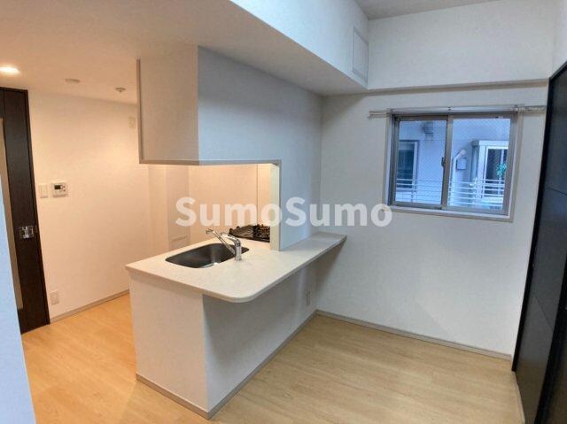 物件内観写真6　(おしゃれなリビングです)