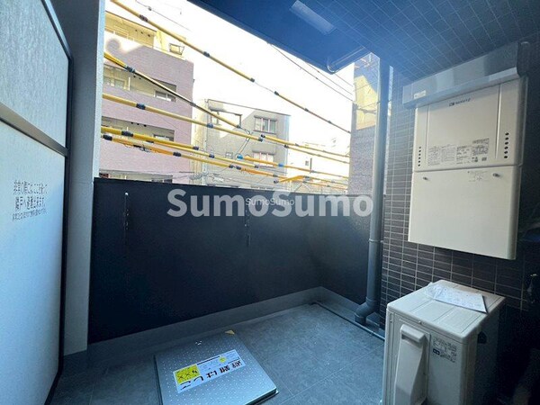 バルコニー(広々としたバルコニーです)