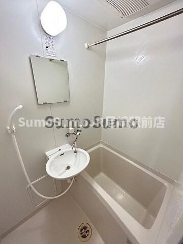 物件内観写真7　(落ち着いた空間のお風呂です)