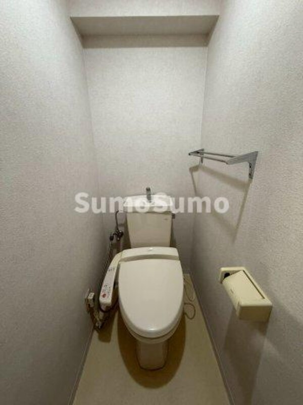 トイレ(シンプルで使いやすいトイレです)