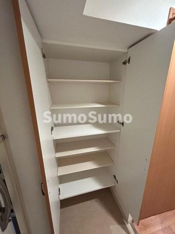 収納(便利な収納スペースです)