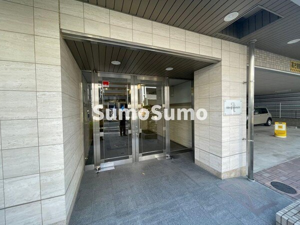 エントランス(建物の内部です)