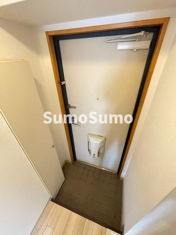 玄関(玄関です)