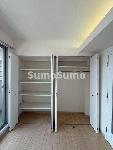 物件内観写真12　(収納スペース豊富です)