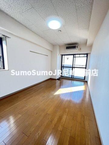 物件内観写真7　(おしゃれなリビングです)